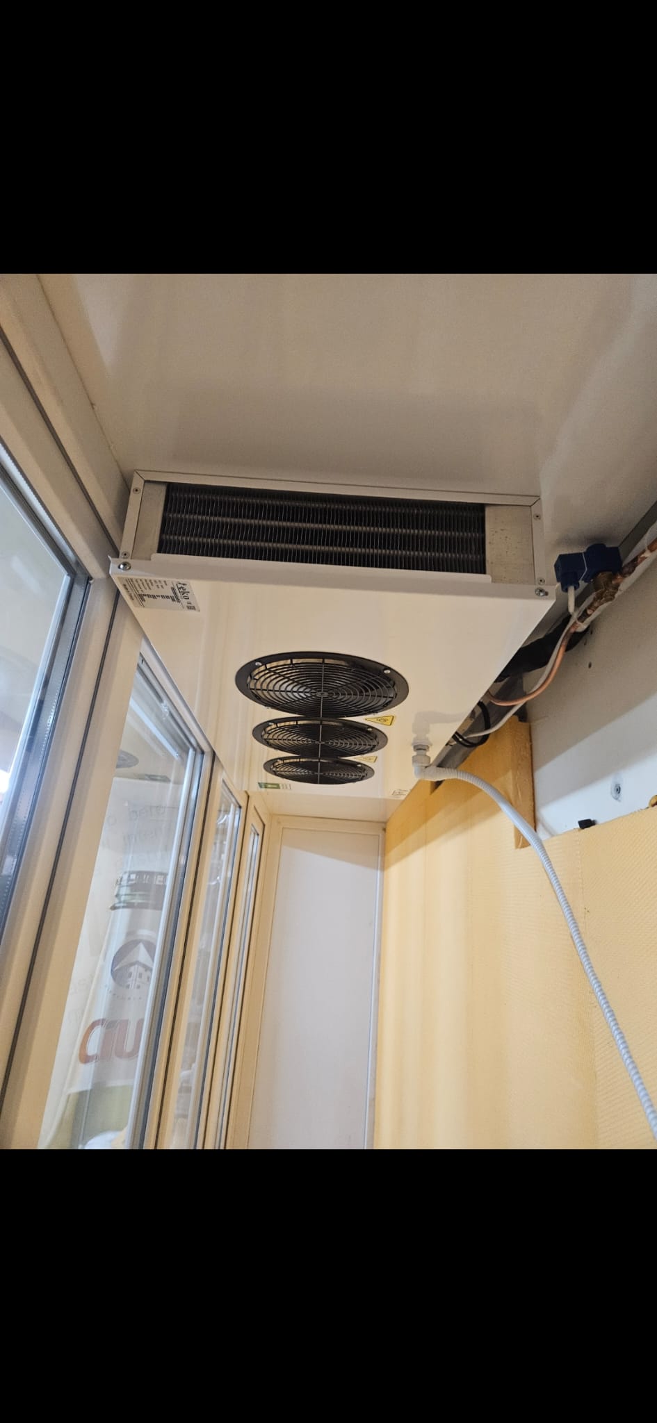 Echipament de refrigerare montat